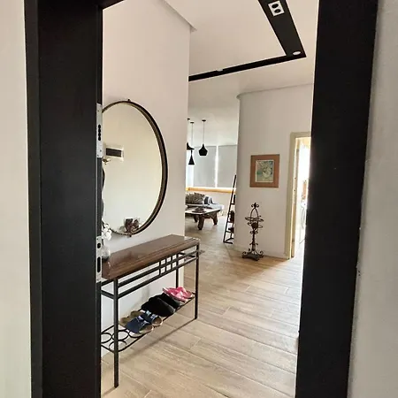 Itan Cozy Modern Apartamento Tirana